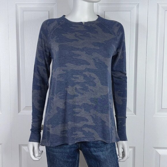 CHARLIE B women's XS camo sweater - Picture 1 of 2